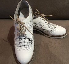 Keys scarpe da donna in pelle vera.