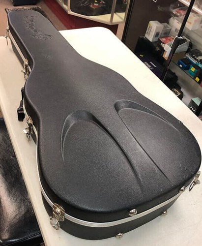 Nuova custodia chitarra