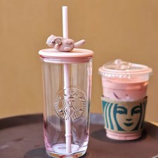 Nuovo bicchiere a triangolo