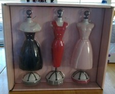 Hallmark Barbie 2004 45°