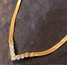 collana girocollo dorata