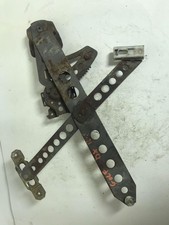 ALZAVETRO MANUALE POST DX PER VOLKSWAGEN Golf 1° Serie Cabrio 155847272A (79>92