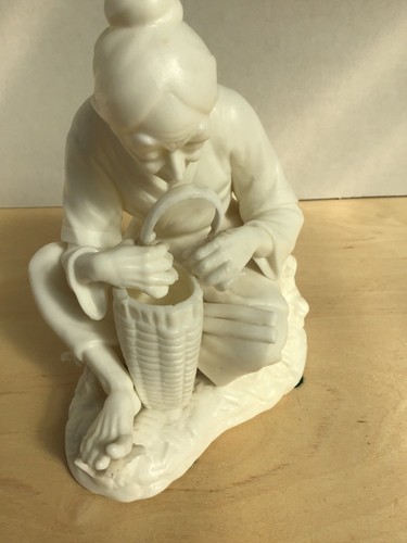 Statuina vintage porcellana