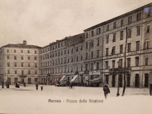 Rara antica piazza della - rara,