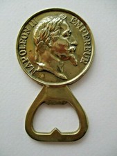VECCHIO CAVATAPPI APRIBOTTIGLIE CELEBRATIVO di NAPOLEONE III METALLO DORATO