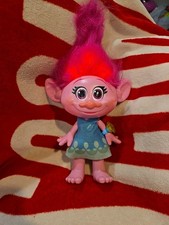 2015 Dreamworks Trolls Hug