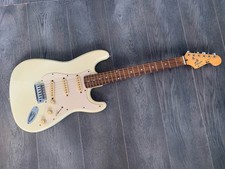 SQUIER STRATOCASTER MADE IN