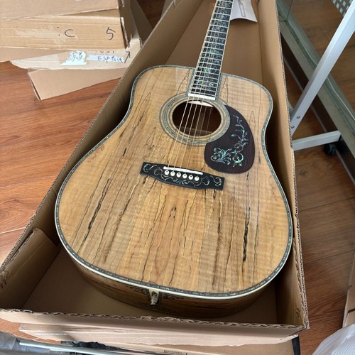 Chitarra acustica