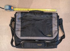 TARGUS LAPTOP BRIEFCASE