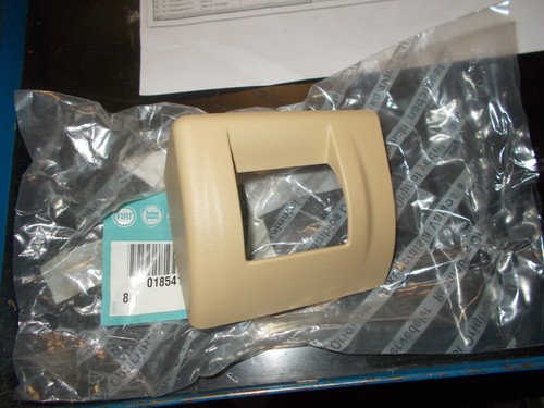 Mostrina beige copertura - mostrina,