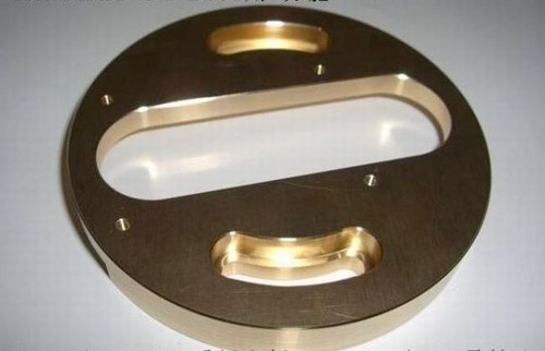 Bracciolo ottone massiccio - in,