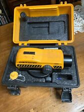 strumento topografico di livellazione e di misurazione tacheometro livello