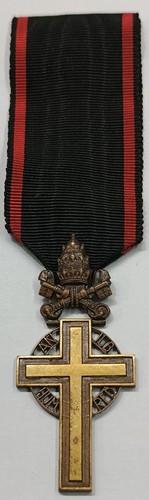 Pio croce benemerenti - pio,