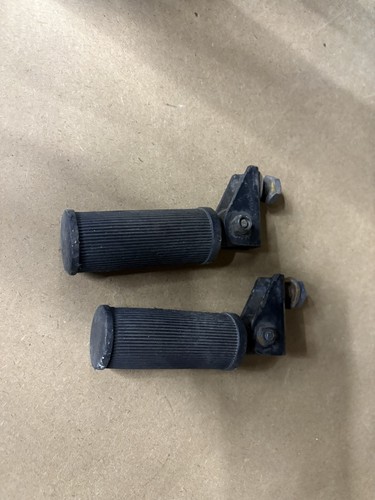 Coppia pedaline poggia - poggia, piedi