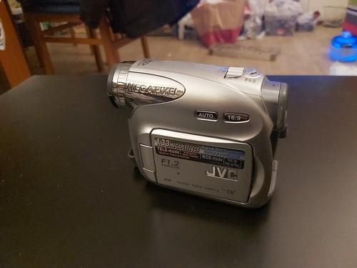 Vecchia videocamera jvc - vecchia,