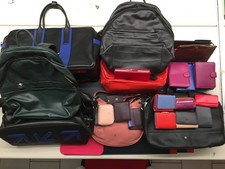 Lotto di Borse Portafogli Accessori Vera Pelle di Piccola Pelletteria da 31 pz