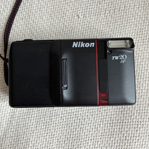 Nikon tw20 point and shoot - nikon, af