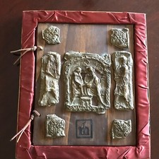 Raro Calendario 1966 legno terracotta pergamena miniature B.ca Cooperat. Bologna