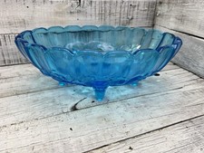 Ciotola ovale con piedini