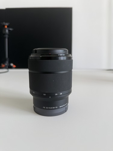 Sony 70mm 5 - fe, f/3.5-5.6