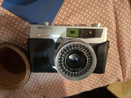 Fotocamera analogica petri - analogica,