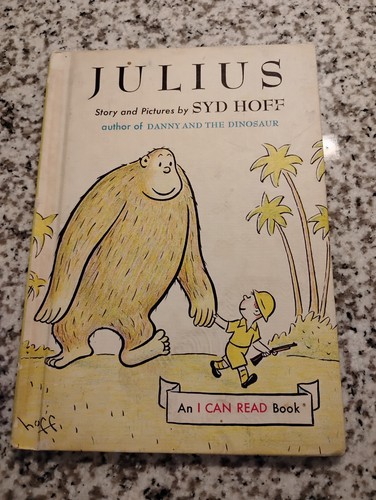 Julius can read - read, book