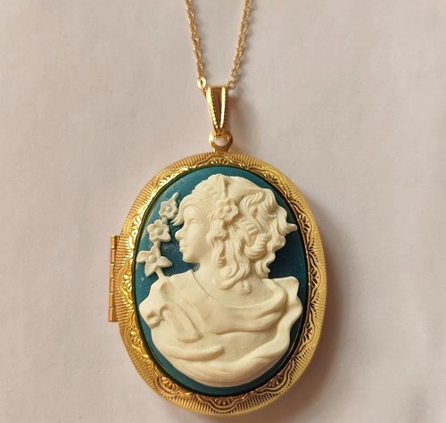 Collana medaglione cammeo