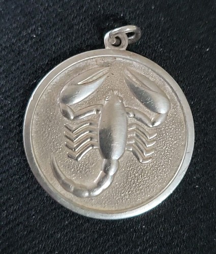 Ciondolo zodiaco scorpione