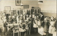 Giovane Ragazze Cucinare Classe da Cucina Antico Professionale RPPC Foto