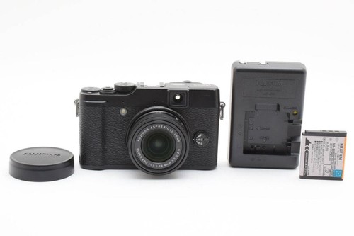 Fotocamera digitale compatta