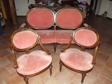 divani d'epoca perfettamente tenuti, elegante. raffinati