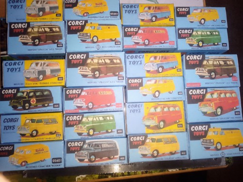Corgi bedford vans diverse - vans",