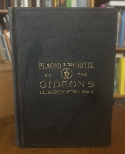 Gideon bible american - gideon, bible.