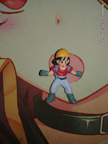 Mini figurine pan - figurine, ball