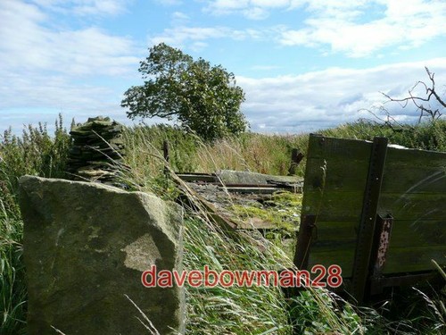 Photo oxspring abandoned farm - ,