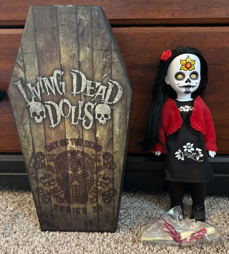 Mezco toyz living - toyz, dead