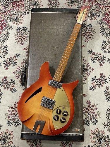 Rickenbacker 330 capri - capri, fireglo