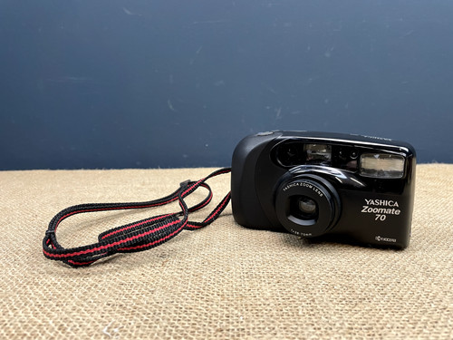 Vintage yashica zoomate - yashica, 70