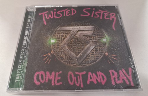 Twisted sister come - sister, and