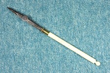 Linee osso, ottone e acciaio