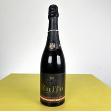 bottiglia vino spumante ruffo