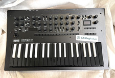 Sintetizzatore analogico