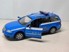1/24 WELLY  VW Passat Variant