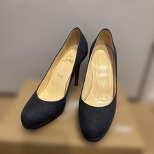 Christian Louboutin decolte