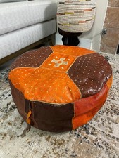 Pouf in pelle maliana fatto a