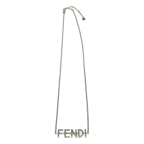 Collana con ciondolo tono