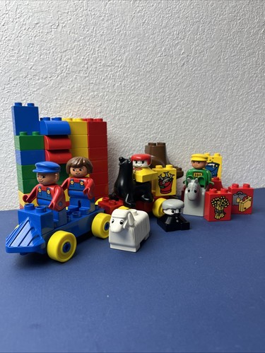 Lego duplo zoo lot animals - zoo,