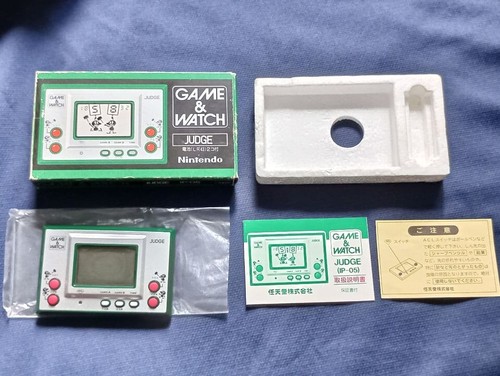 Nintendo game watch judge - game,