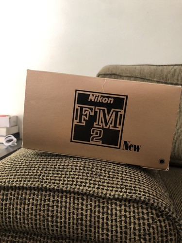 Nikon solo scatola per