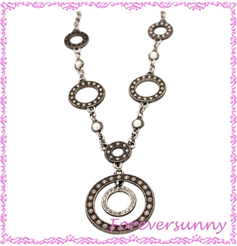 Collana con ciondolo - , in